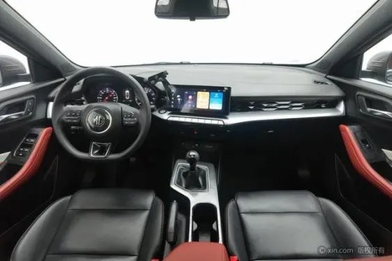 MG5 2022 180DVVT Manual Youth Luxury Edition factory